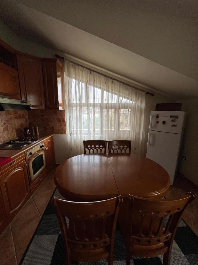Villa Sokoli, Enjoy Sunset At This Spacious Apartment Τίρανα Εξωτερικό φωτογραφία
